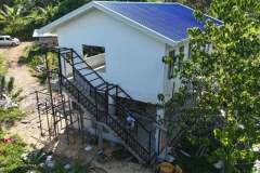 side-stairway-for-bigger-floor-area