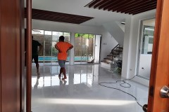 glossy-flooring-in-the-living-room-mactan-tropics