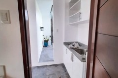 quick-access-to-dirty-kitchen
