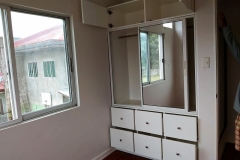 Gamutan simple wardrobe