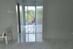 entrance-to-rear-walkway-from-living-room