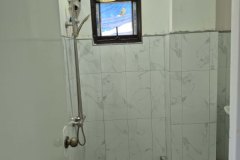 guest-room-shower
