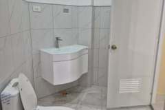 masters-bath-view-from-masters-shower