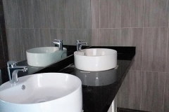 3-Elegant-but-not-pricey-bathroom