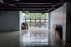 4-Spacious-conference-room