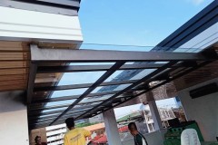 decorative-rectangular-metal-truss-see-through-glass-roof