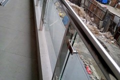 glass-stainless-long-span