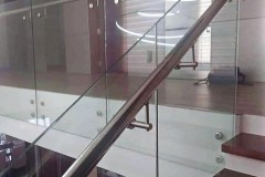 large-glass-panels-with-large-tube-handles